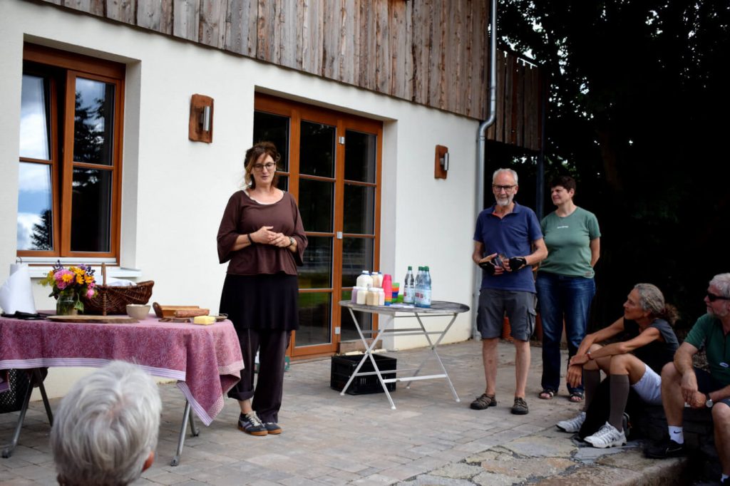 Christina Füllgrabe über die Projekte auf dem Naturmilchhof