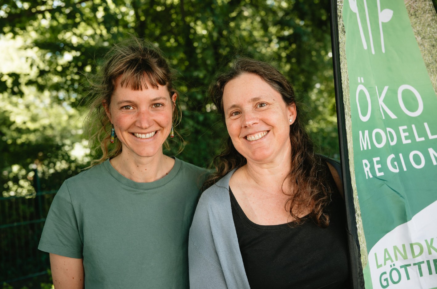 Die Koordinatorinnen der Öko-Modellregion Sarah Liv Luttmann und Susanne Geßner